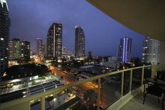 1110/42 Surf Parade, Broadbeach, Qld 4218