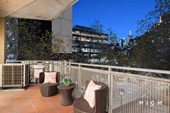 12/1 Riverside Quay, Southbank, Vic 3006