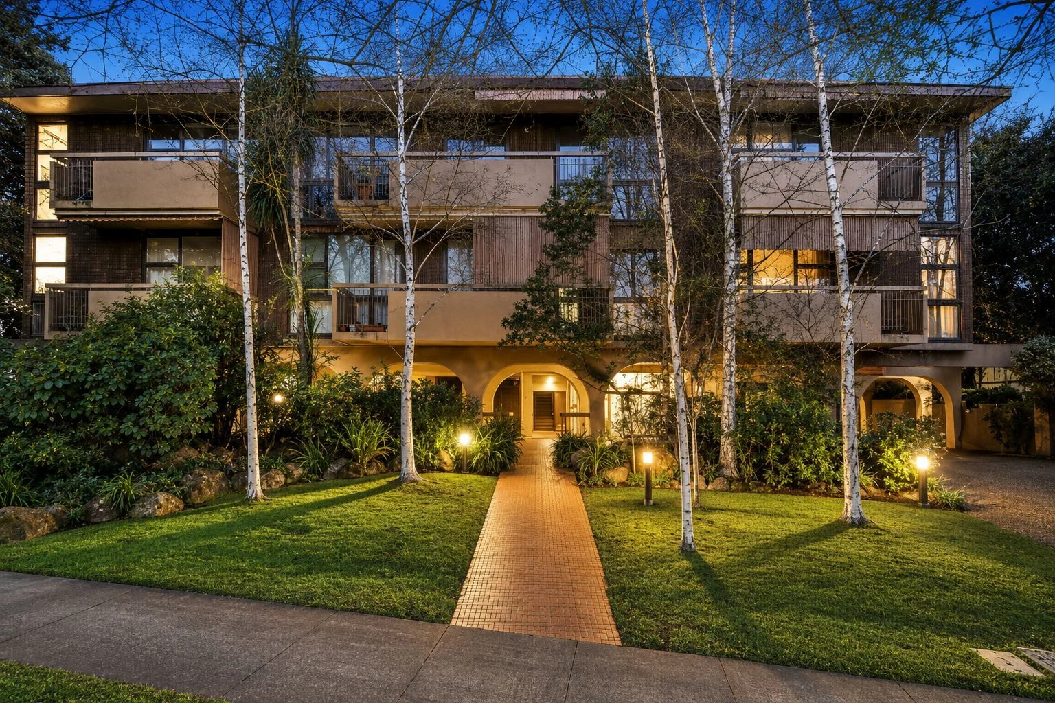 13/14 Lansell Road, Toorak, Vic 3142