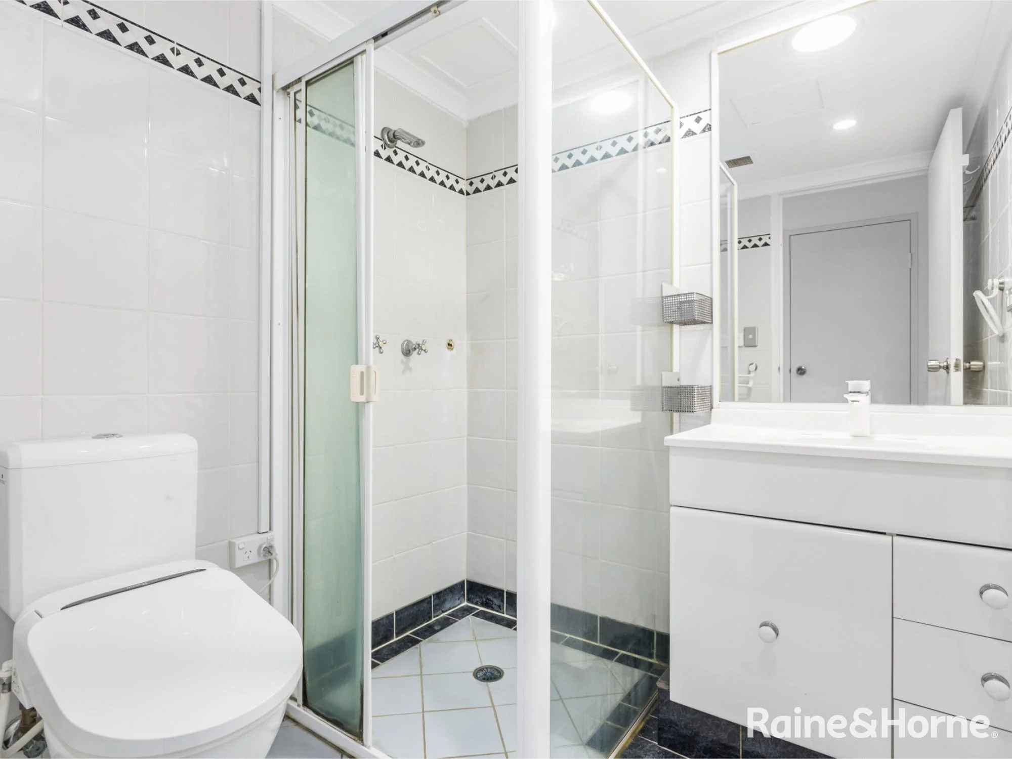 131/208-226 Pacific Highway, Hornsby, NSW 2077