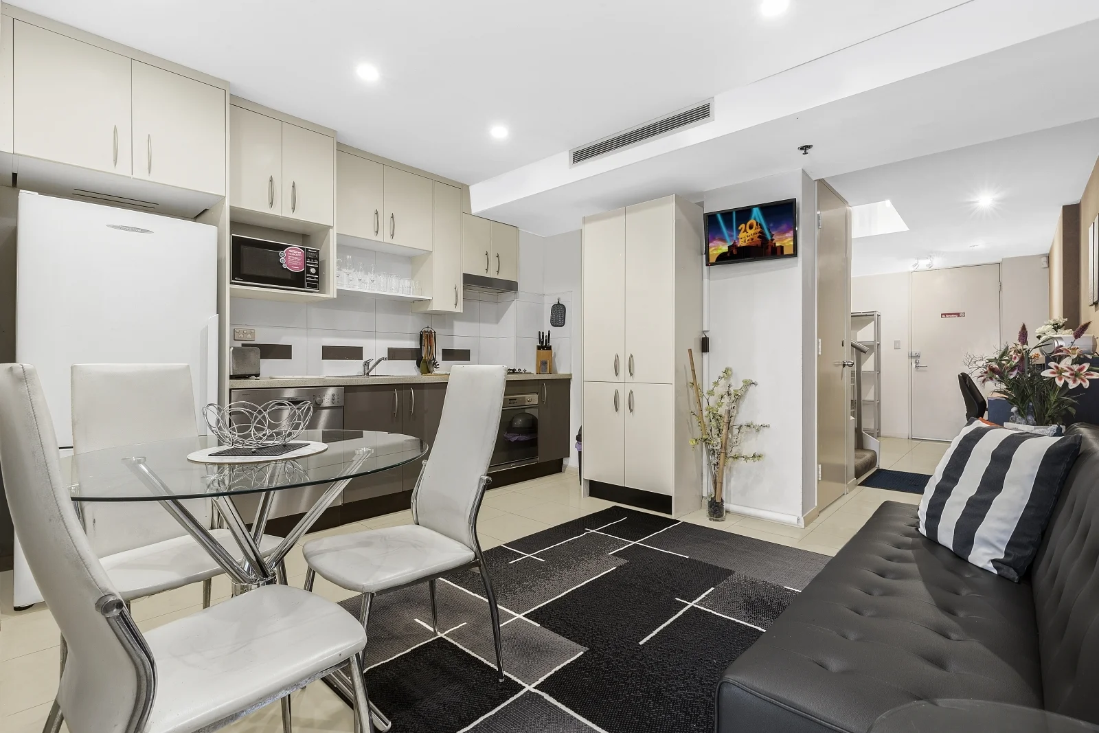 136/4 Lachlan Street, Waterloo, NSW 2017