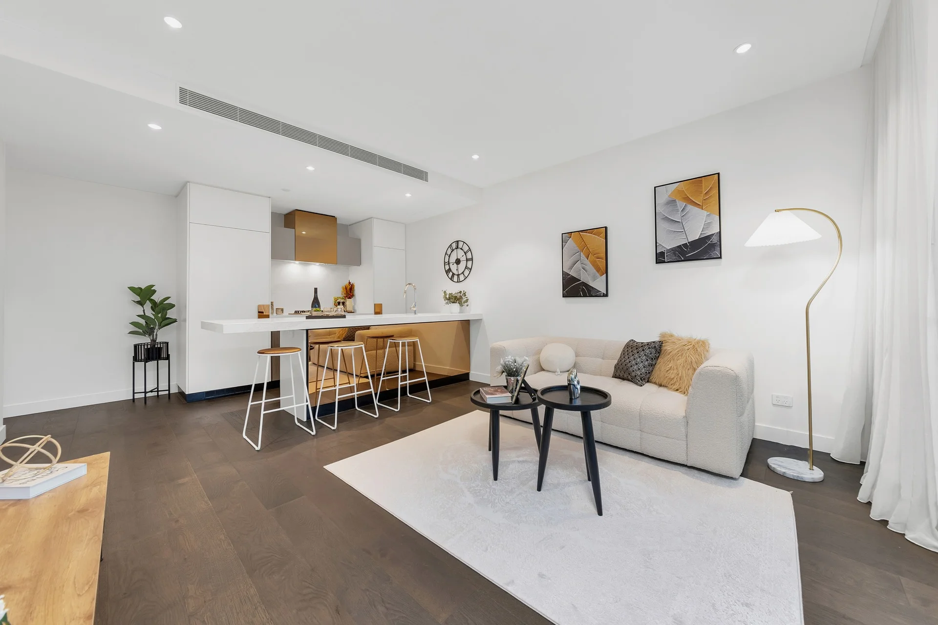 1401/8 Bowen Crescent, Melbourne, Vic 3004
