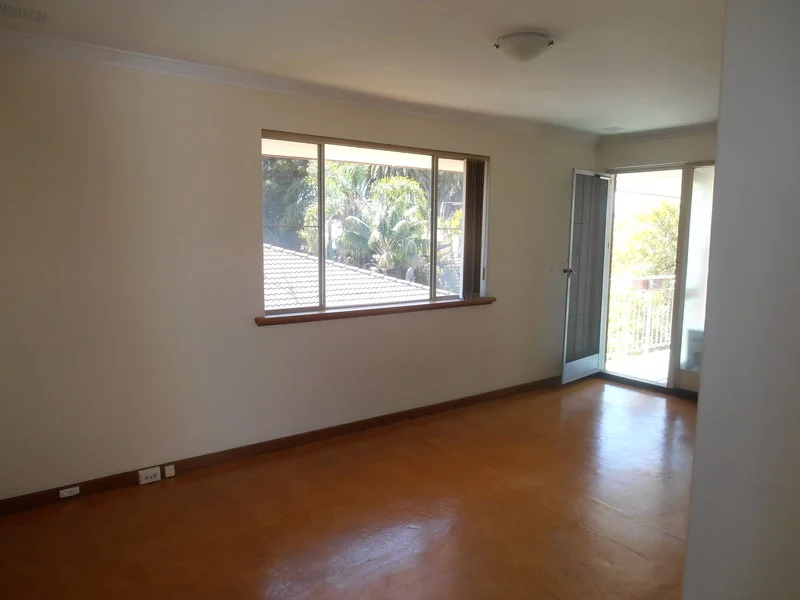 16/25 Heard Way, Glendalough, WA 6016