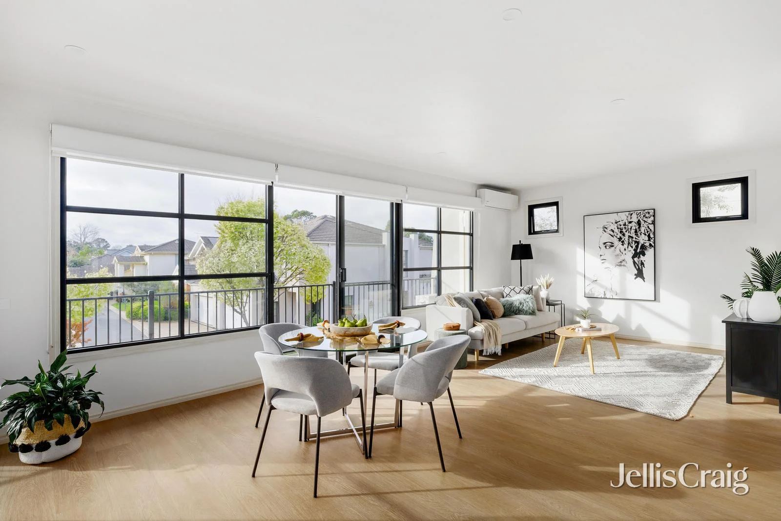 17/1 Conservatory Drive, Burwood, Vic 3125