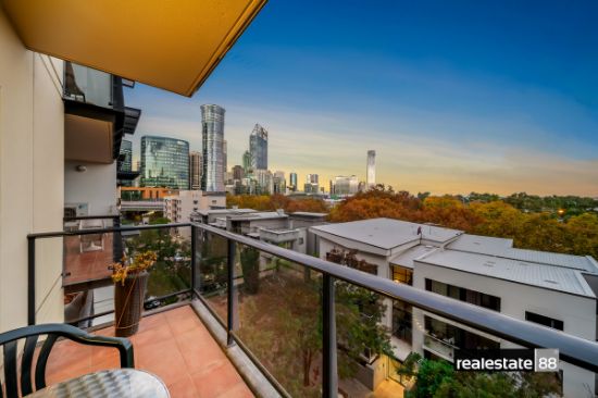 17/122 Mounts Bay Road, Perth, WA 6000