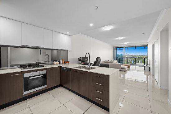 1706/25 EAST QUAY DRIVE, Biggera Waters, Qld 4216