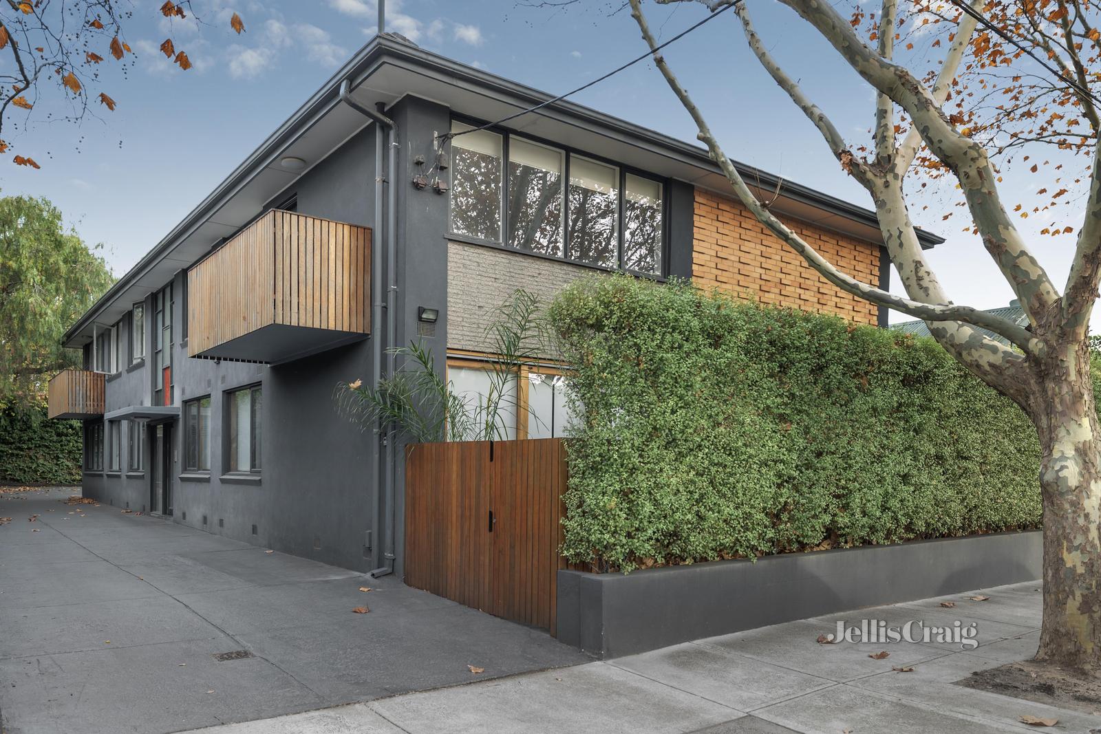 2/1 Rothesay Avenue, Elwood, Vic 3184 2/1 Rothesay Avenue, Elwood, Vic 3184