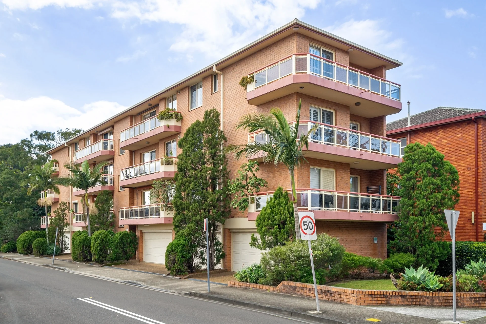 2/144 Russell Avenue, Dolls Point, NSW 2219