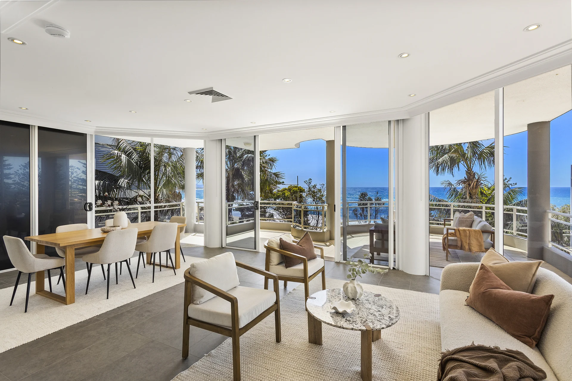 2/26 Cliff Road, Wollongong, NSW 2500