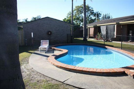 2/4 Duet Drive, Mermaid Waters, Qld 4218