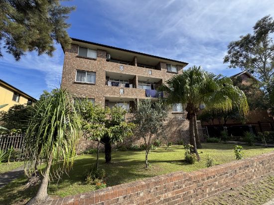 2/45 Bathurst Street, Liverpool, NSW 2170