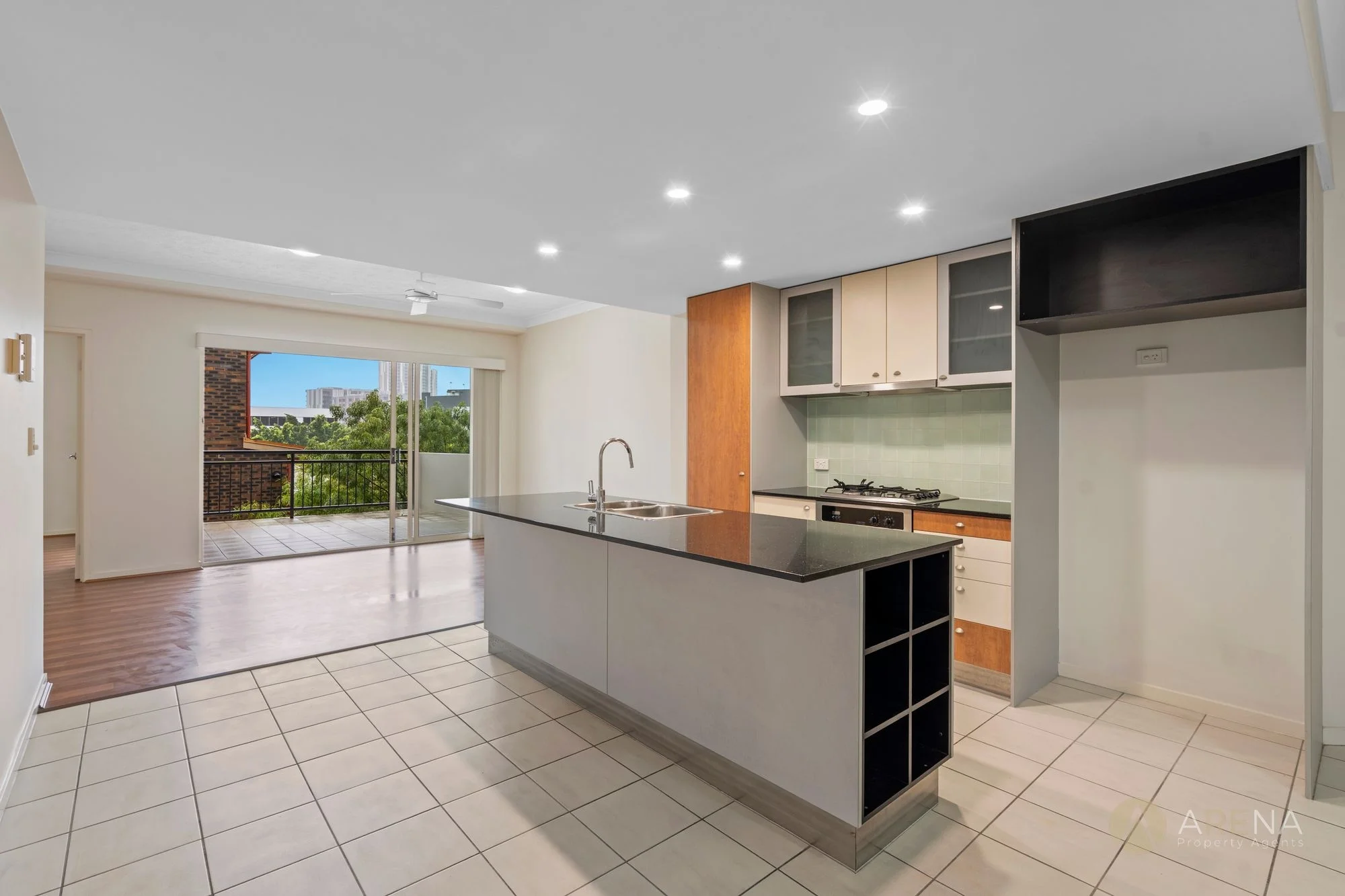 2/451 Gregory Terrace, Spring Hill, Qld 4000