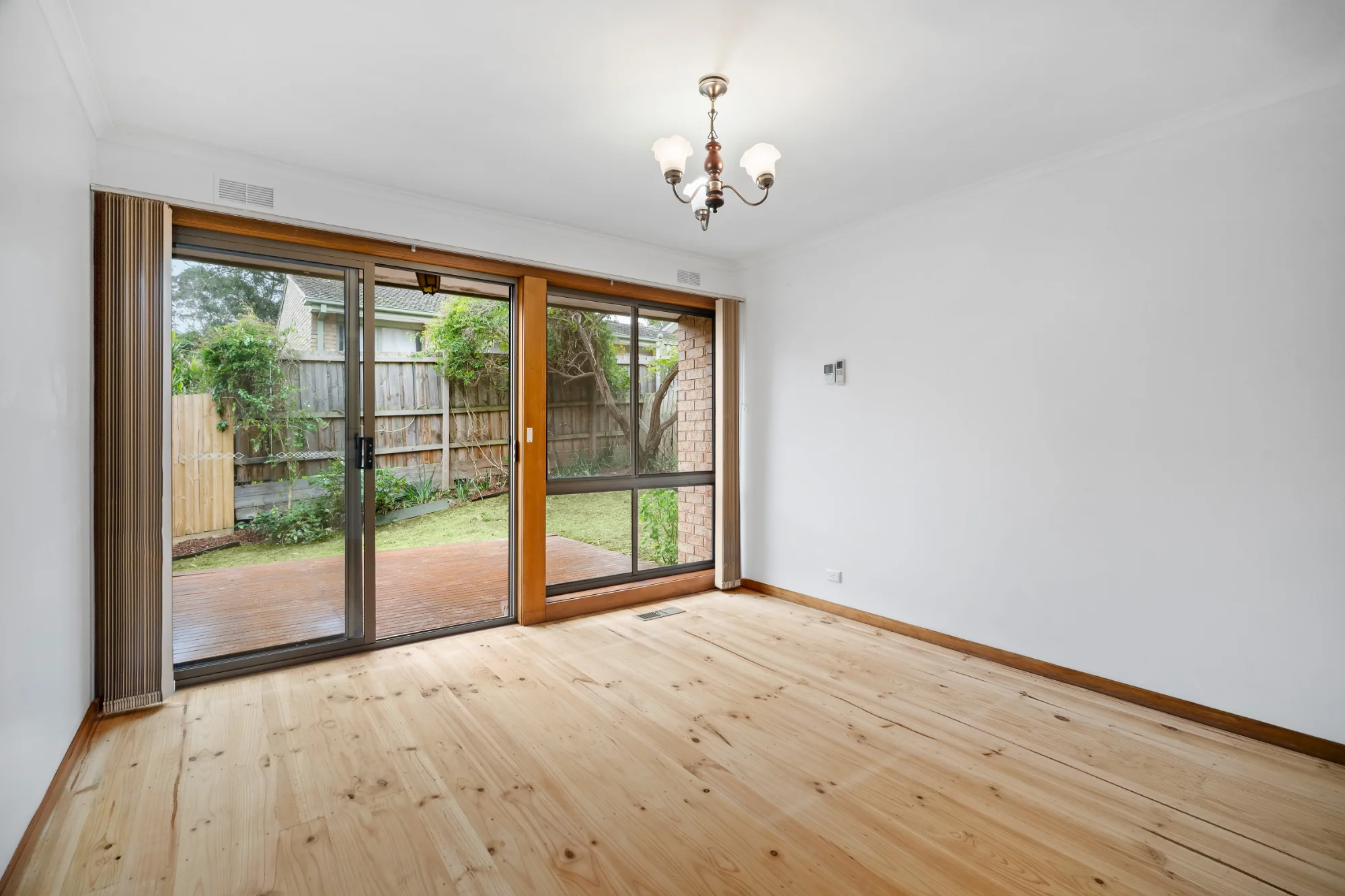 2/70 Graham Road, Viewbank, Vic 3084