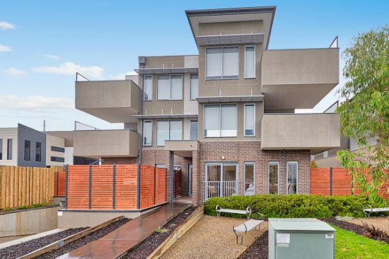 2/8 Podmore Street, Dandenong, Vic 3175