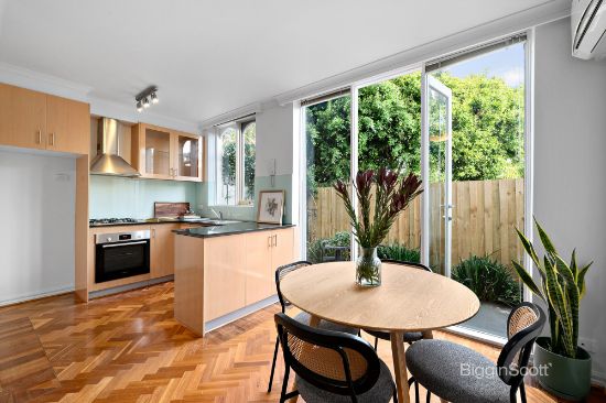 2/87-89 Westbank Terrace, Richmond, Vic 3121