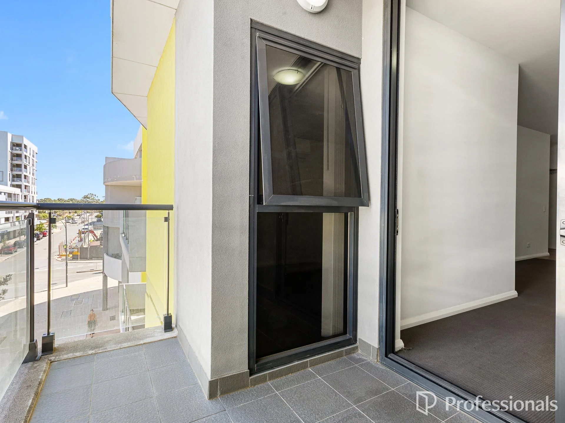 20/10 Linkage Avenue, Cockburn Central, WA 6164
