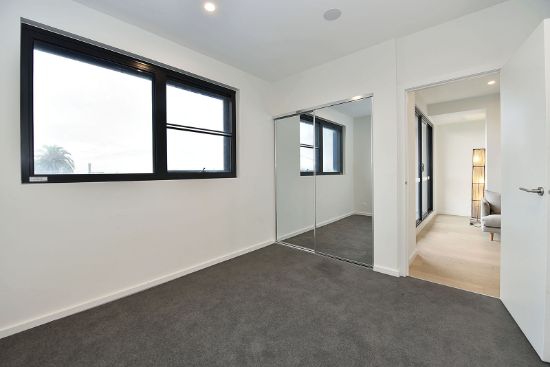 201/23 Russell St, Essendon, Vic 3040