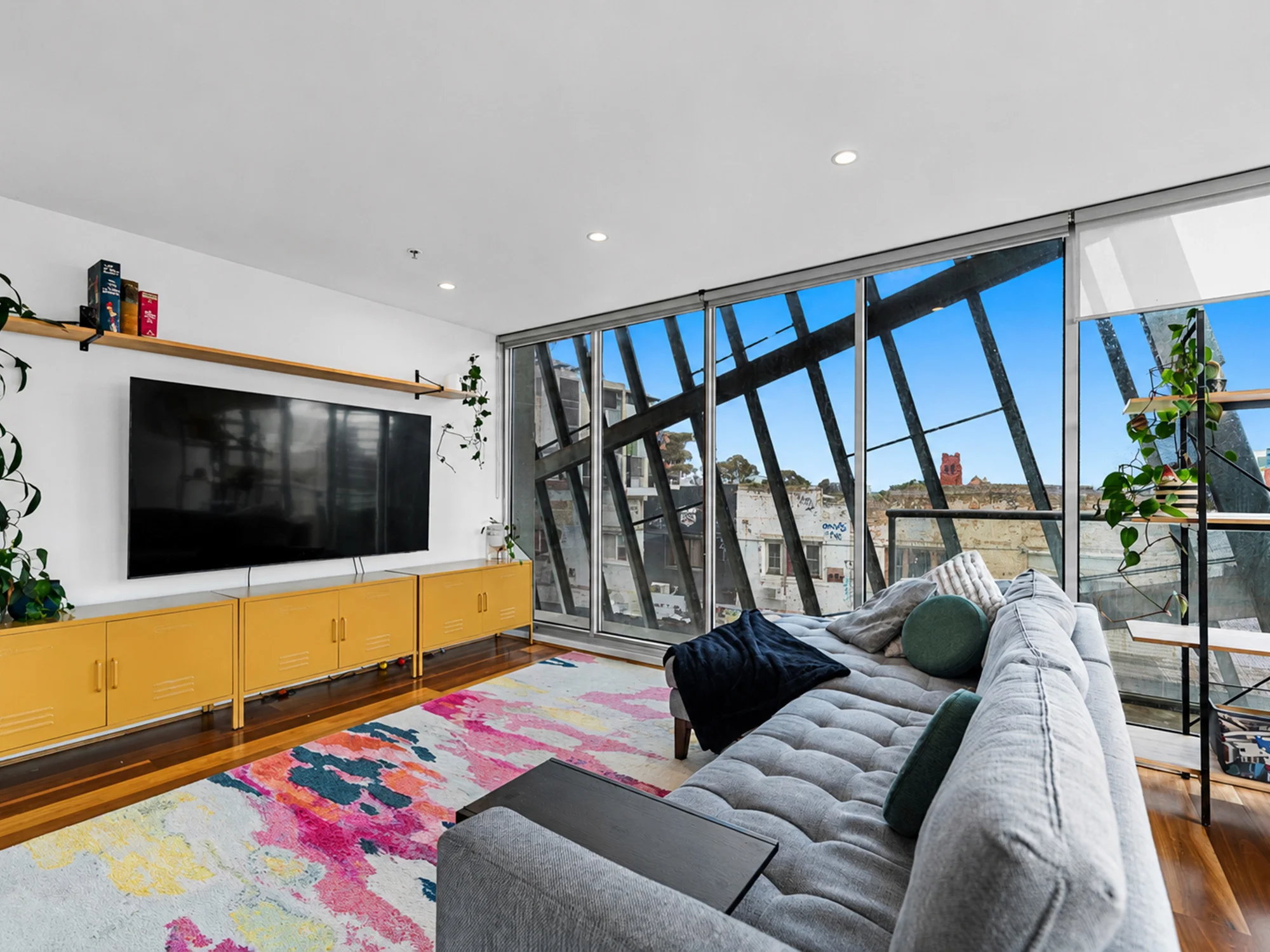 201/250 Barkly Street, Footscray, Vic 3011