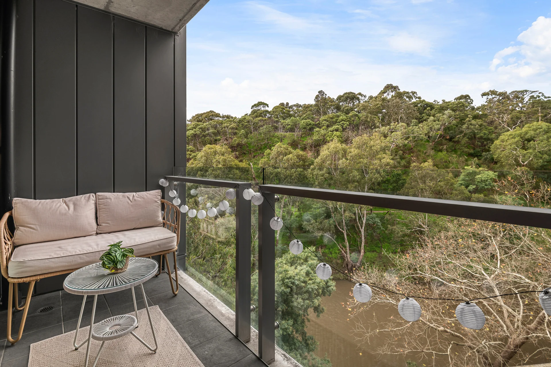 202/14 Trenerry Crescent, Abbotsford, Vic 3067