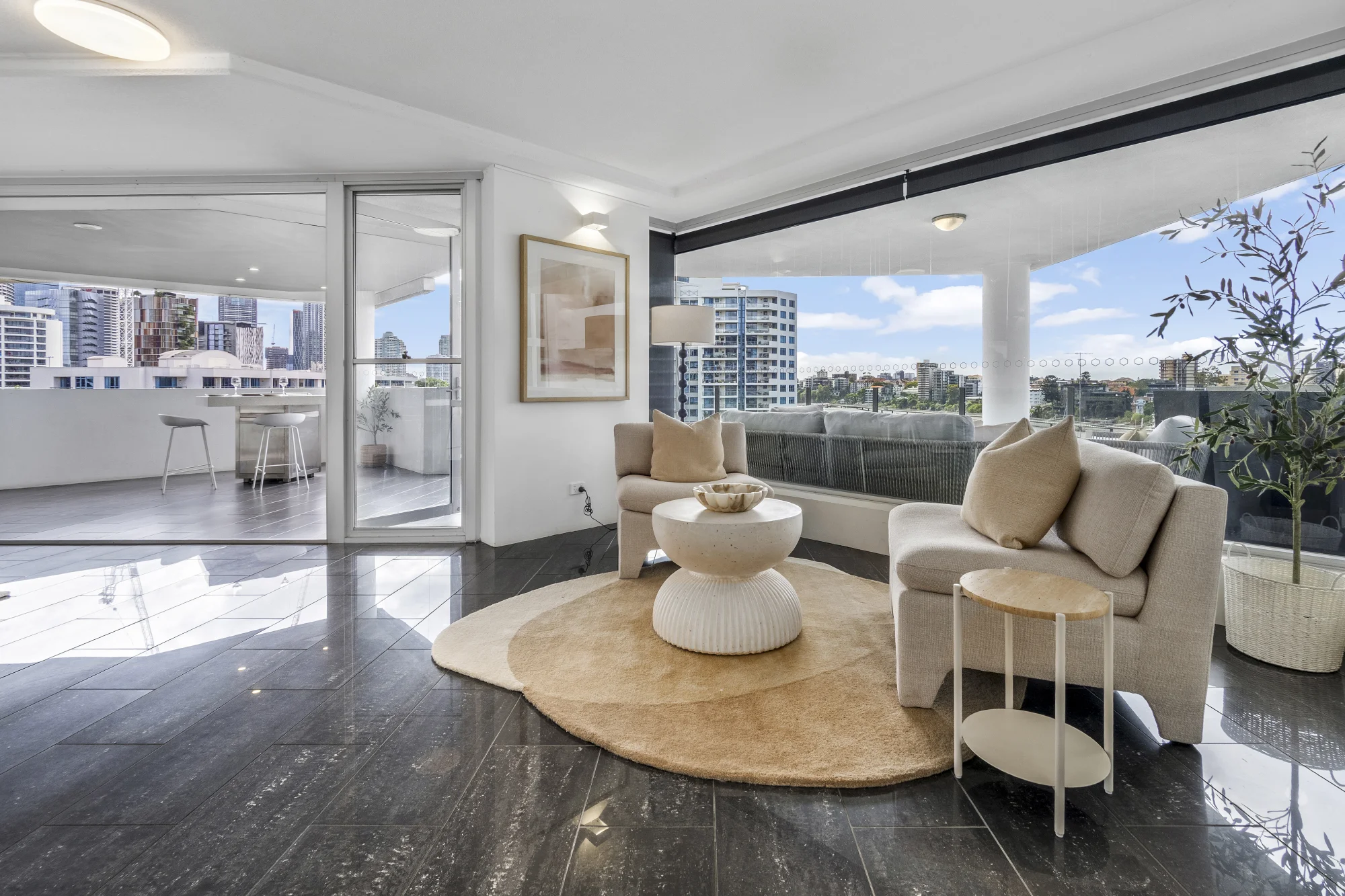 204/1 O'Connell Street, Kangaroo Point, Qld 4169 204/1 O'Connell Street, Kangaroo Point, Qld 4169