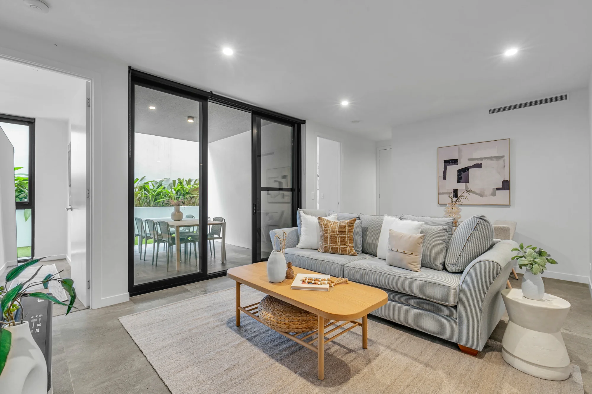 207/186 Clarence Road, Indooroopilly, Qld 4068