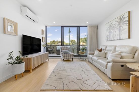 207/659-661 Whitehorse Road, Mont Albert, Vic 3127
