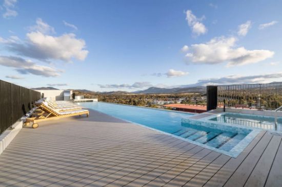 210/26 Cynthea Teague Crescent, Greenway, ACT 2900