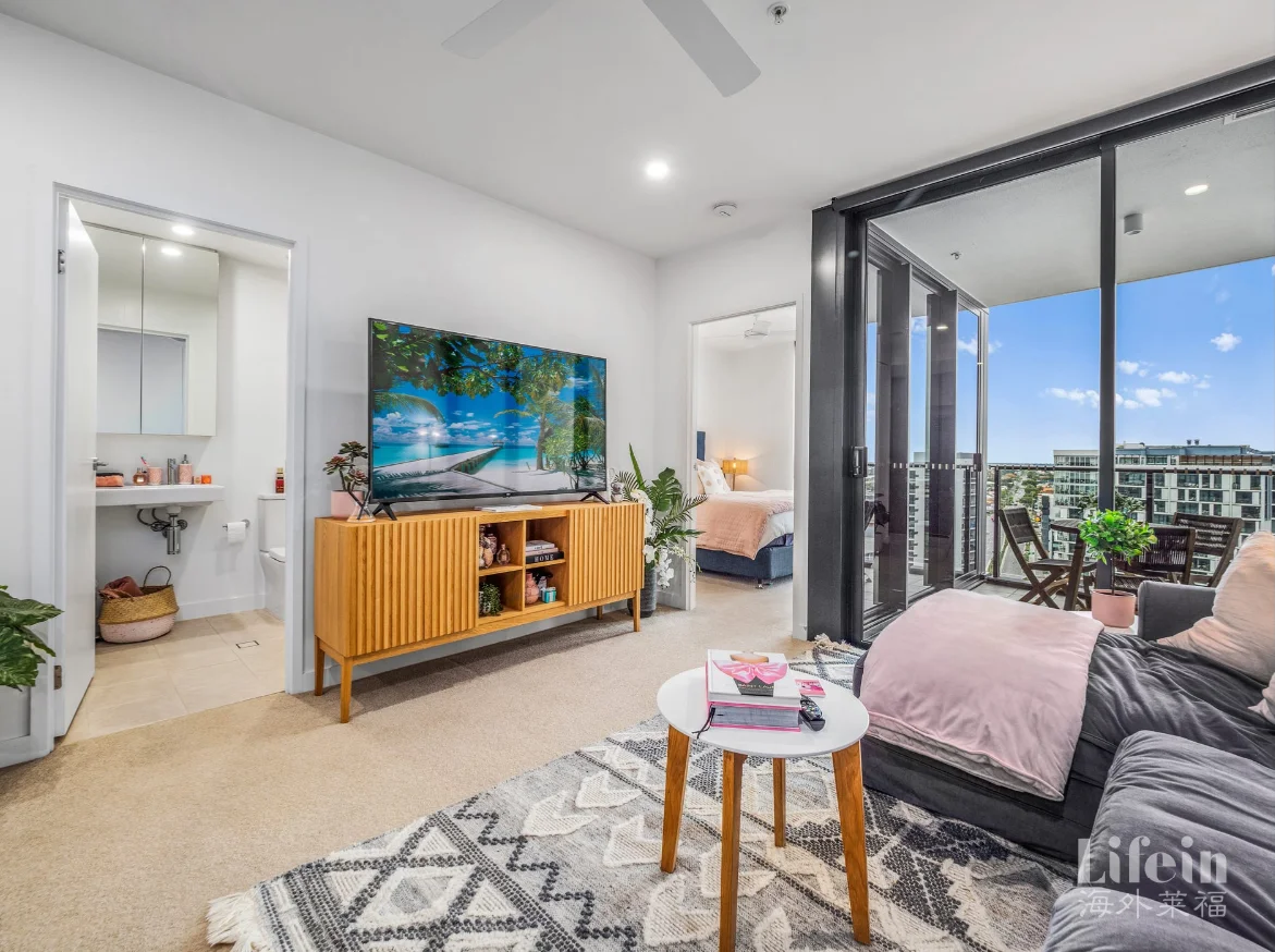 21303/7  Wharf Street, Hamilton, Qld 4007