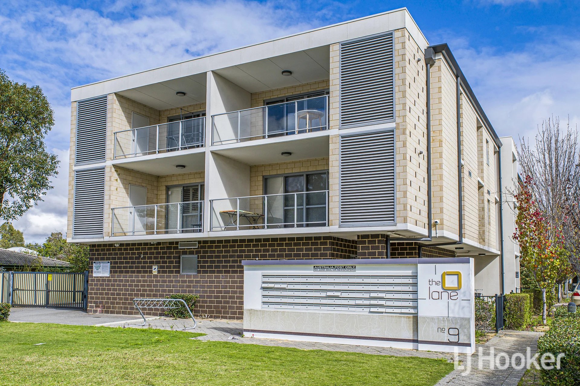 215/9 Central Terrace, Beckenham, WA 6107