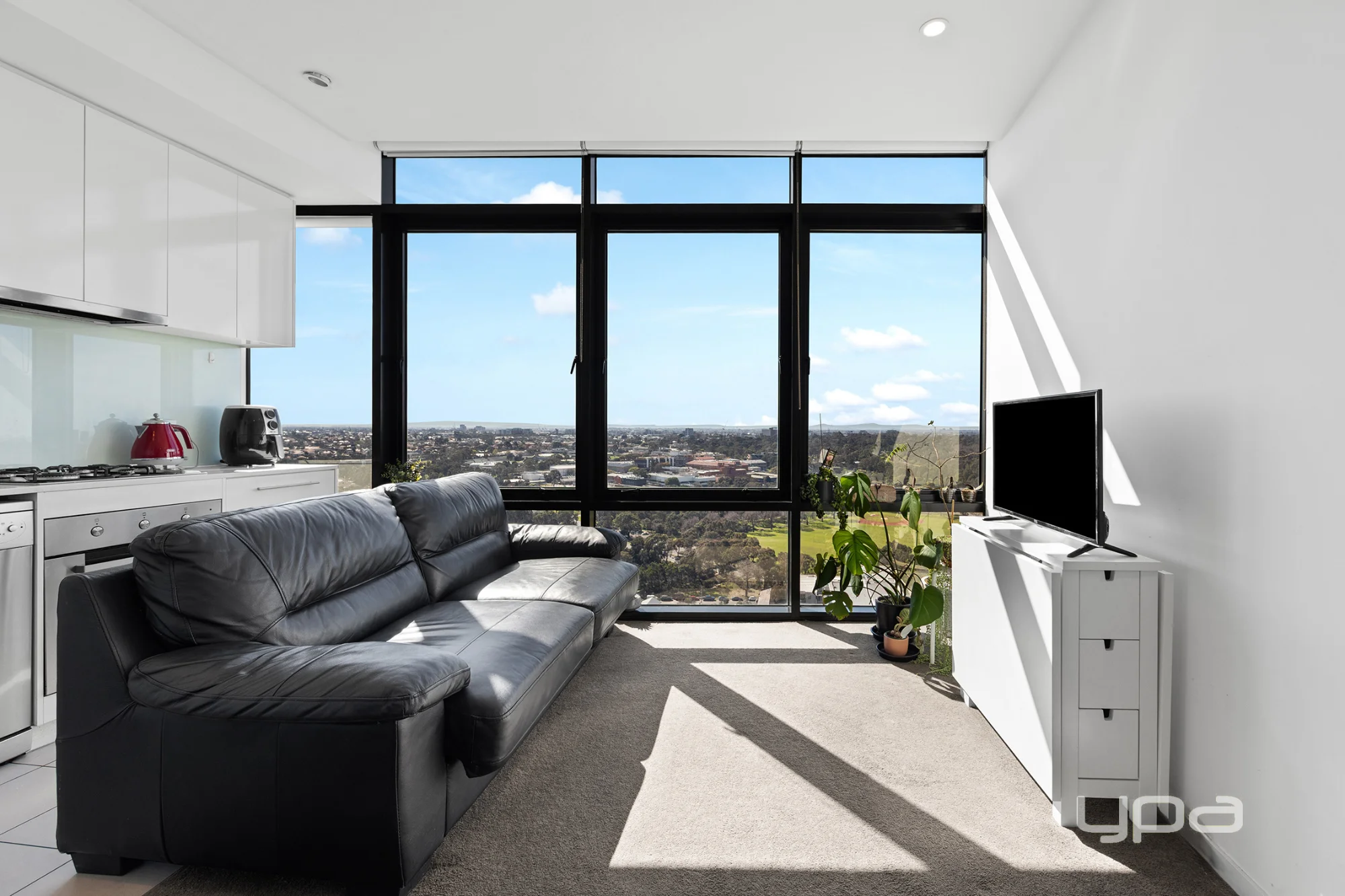 2205/18 Mount Alexander Road, Travancore, Vic 3032