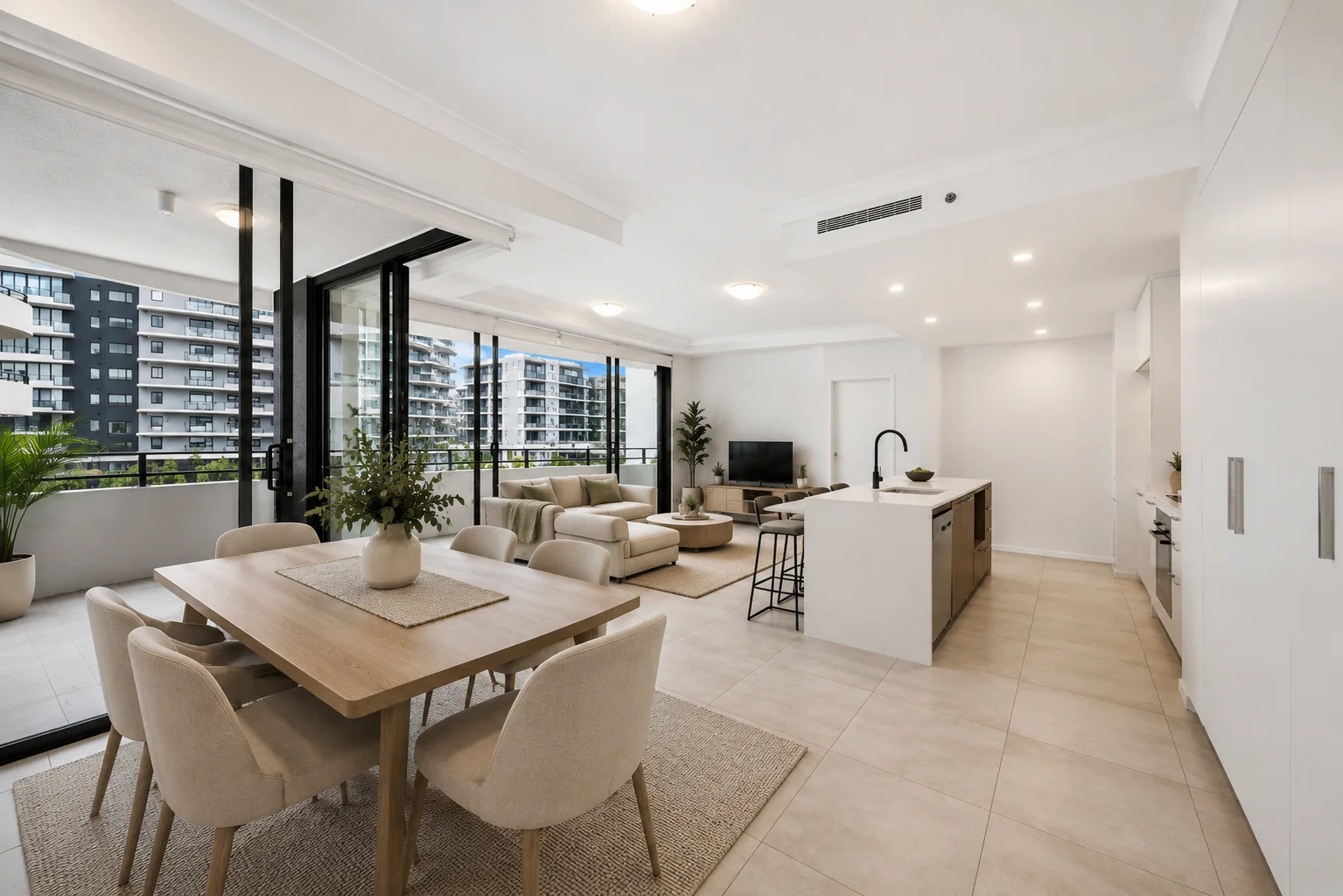 2309/1 Grant Avenue, Hope Island, Qld 4212