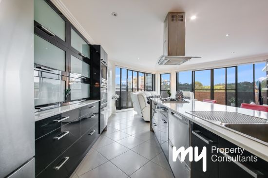 24/12 Parkside Crescent, Campbelltown, NSW 2560