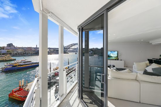24/7 Macquarie Street, Sydney, NSW 2000