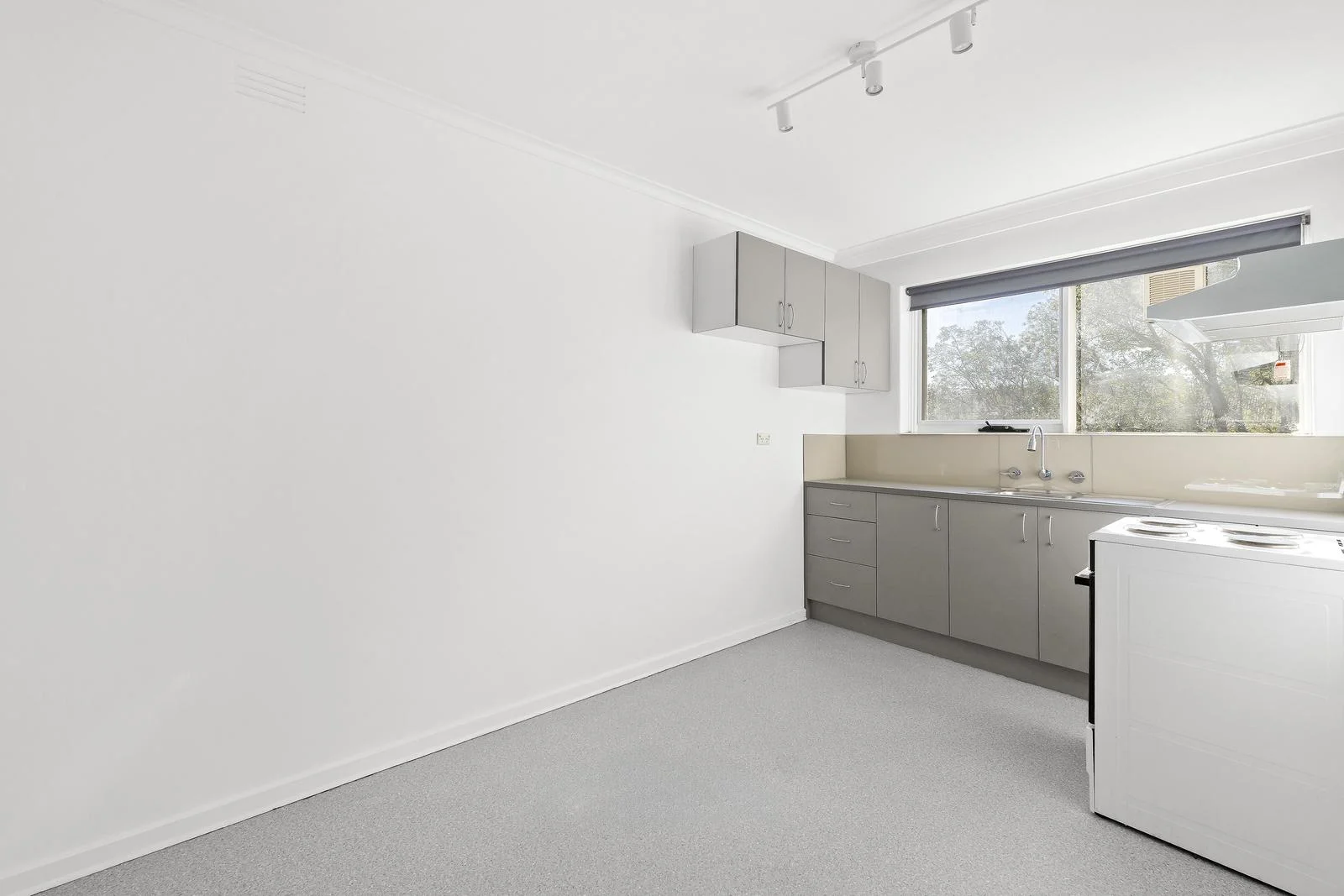 24 Clarinda Road, Essendon, Vic 3040