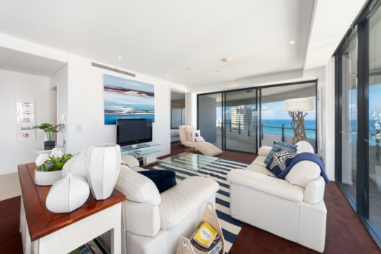 2504/89 Surf Parade, Broadbeach, Qld 4218
