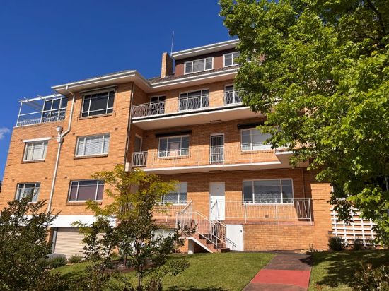 26/5-7 Hilltop Crescent, Ivanhoe East, Vic 3079