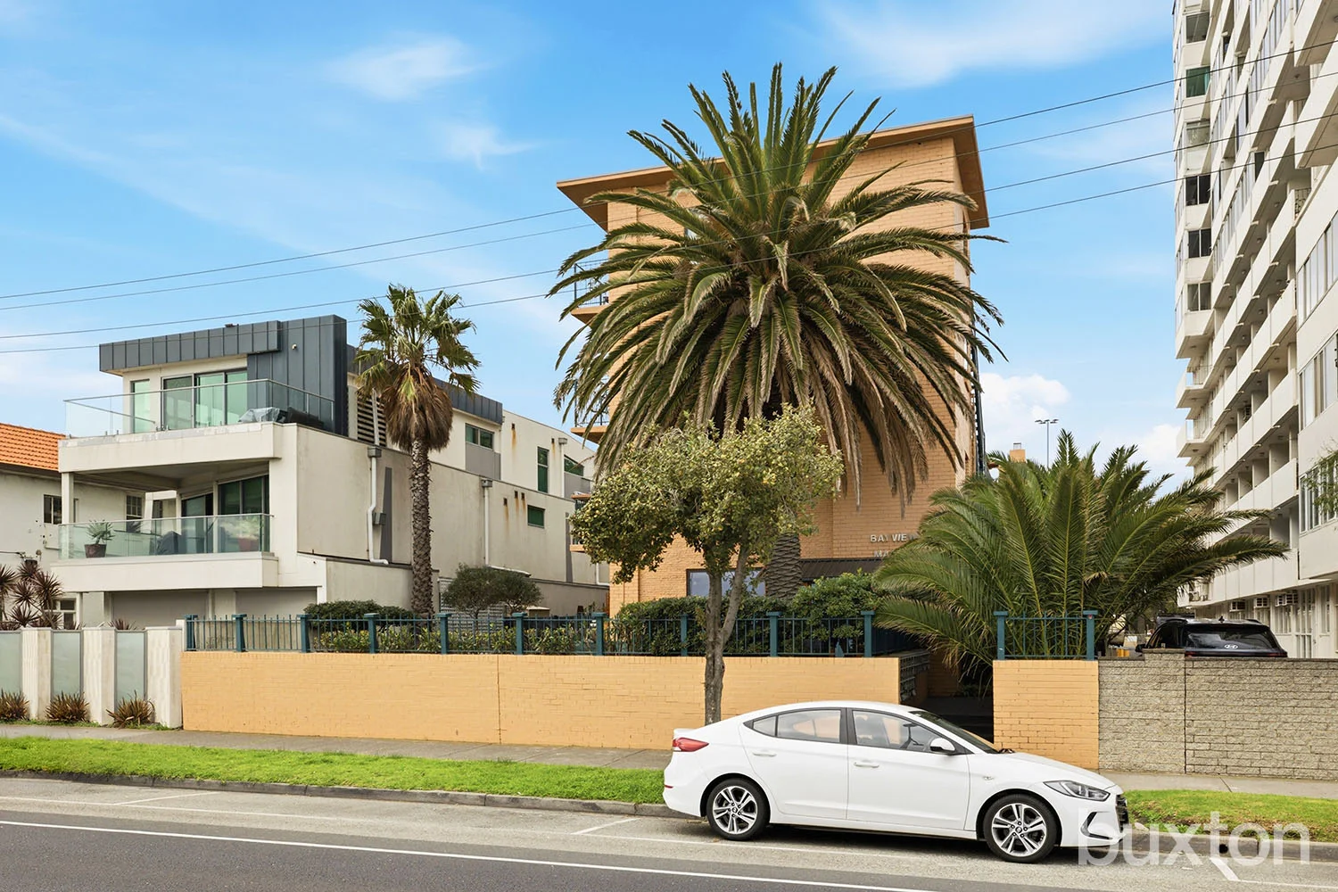 27/11 Marine Parade, St Kilda, Vic 3182