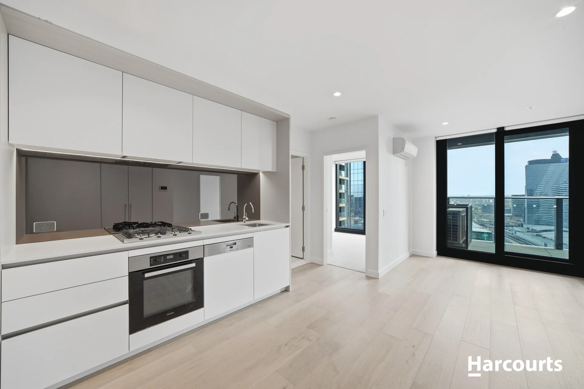 2715/628 Flinders Street, Docklands, Vic 3008