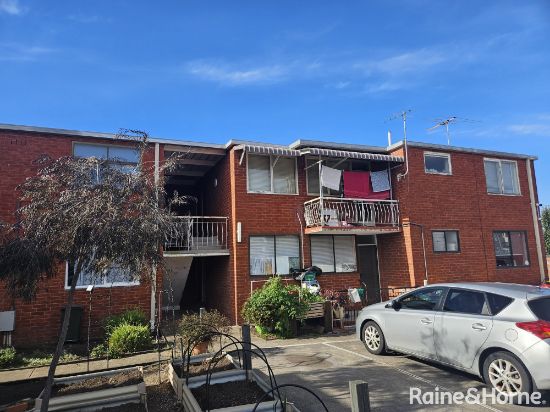 29/12 Percy Street, St Albans, Vic 3021
