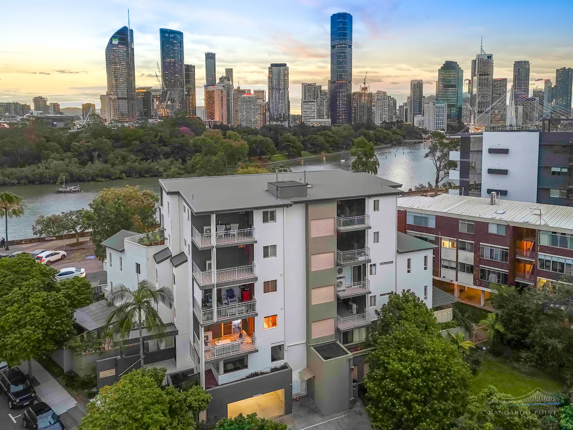 3/118 River Terrace, Kangaroo Point, Qld 4169