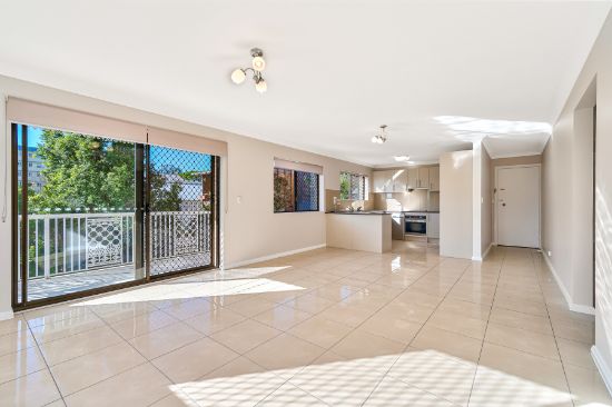 3/335 Cavendish Rd, Coorparoo, Qld 4151
