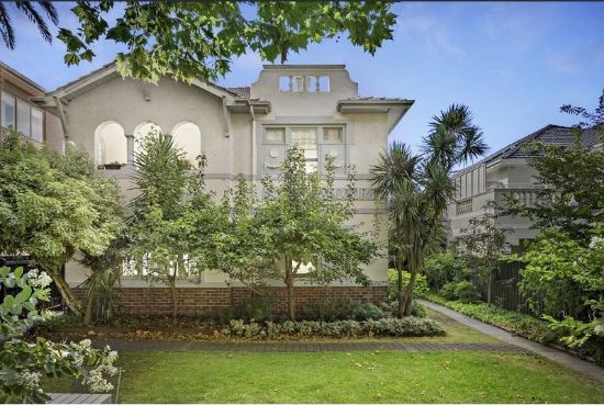 3/8a Dickens Street, Elwood, Vic 3184