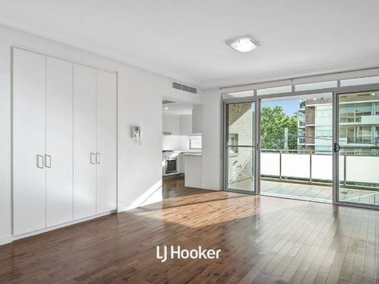 301/1-3 Sturt Place, St Ives, NSW 2075