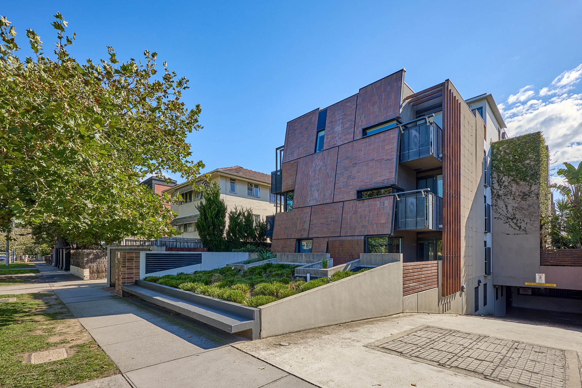301/233 Dandenong Road, Prahran, Vic 3181
