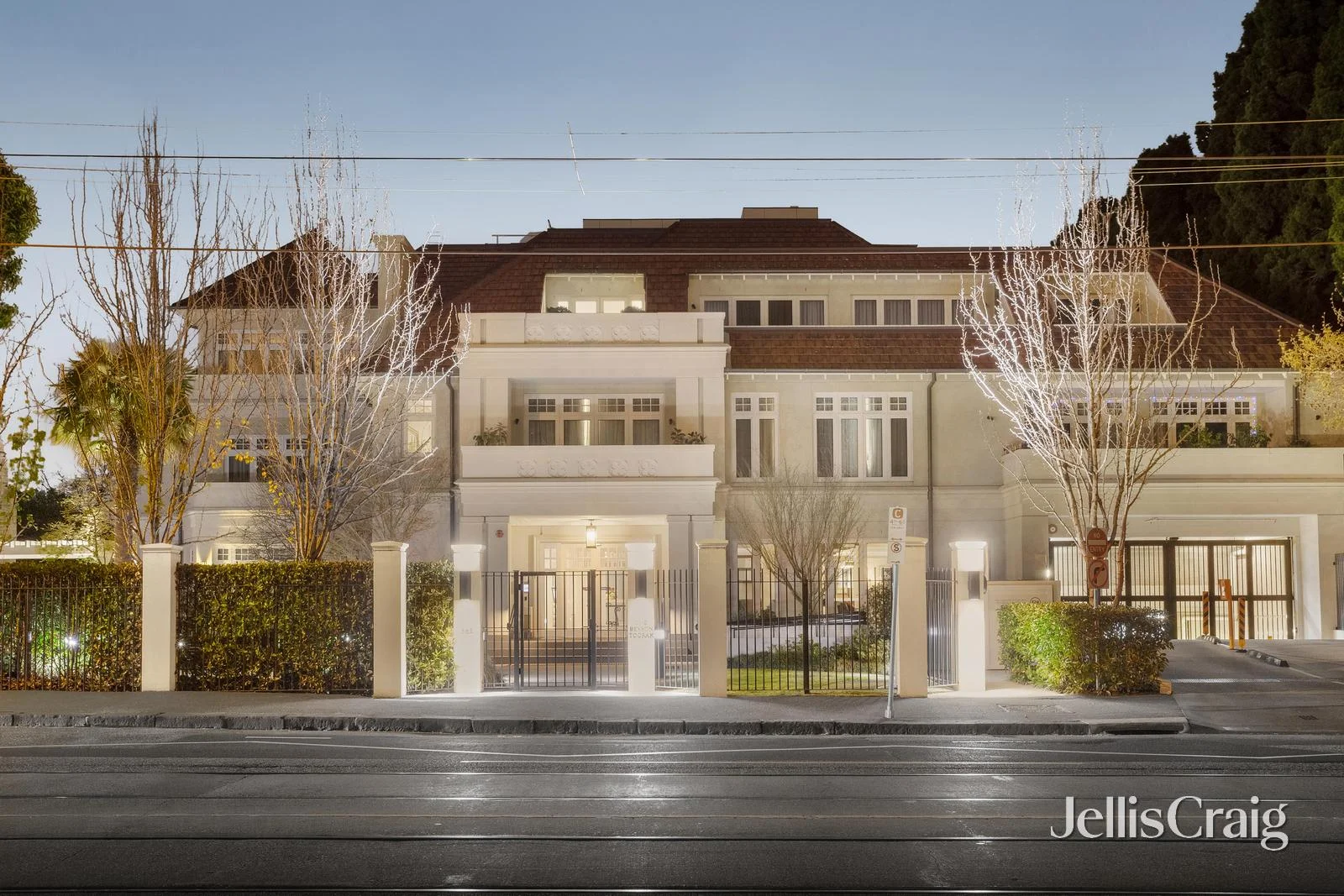 301/585 Toorak Road, Toorak, Vic 3142