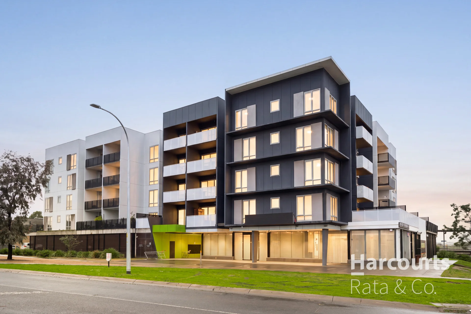 302/64-66 Sahi Crescent, Roxburgh Park, Vic 3064
