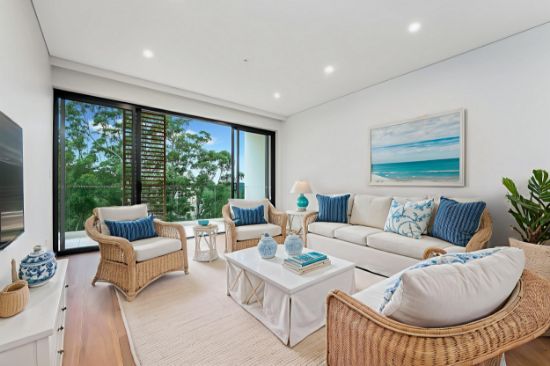 302/89b John Whiteway Drive, Gosford, NSW 2250