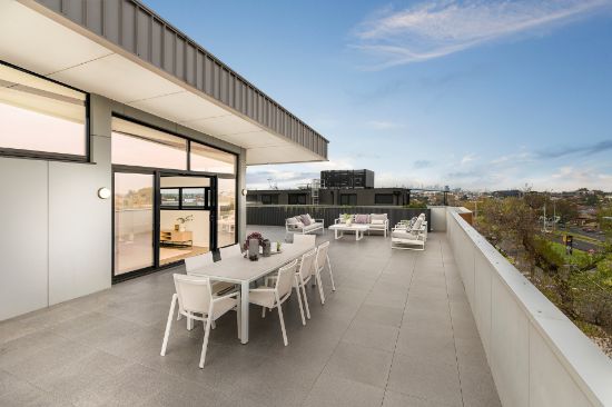 306/82 Bulla Road, Strathmore, Vic 3041