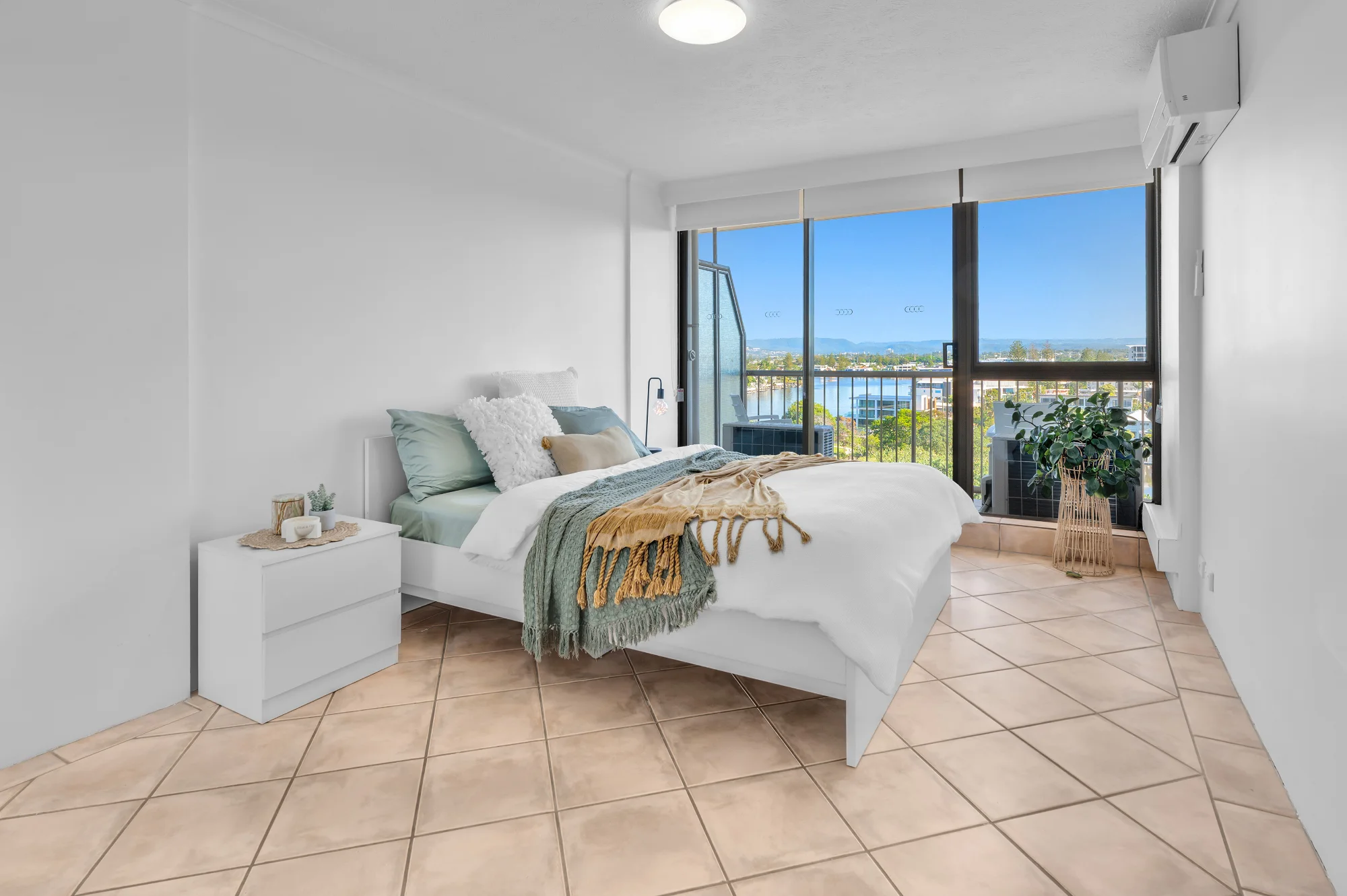 34/43 Enderley Avenue, Surfers Paradise, Qld 4217