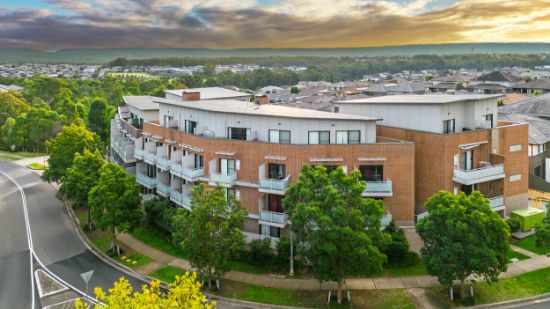 35/2 Glenmore Ridge Drive, Glenmore Park, NSW 2745